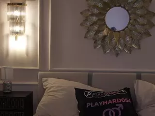 BrightDiamonds's Live Sex Cam Show