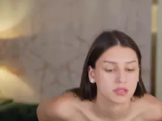 BrightDiamonds's Live Sex Cam Show