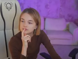 BrightDiamonds's Live Sex Cam Show
