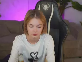 BrightDiamonds's Live Sex Cam Show