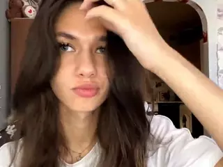 EmmaParabellumsss's Live Sex Cam Show
