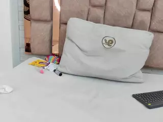 Karol-Lewiss's Live Sex Cam Show