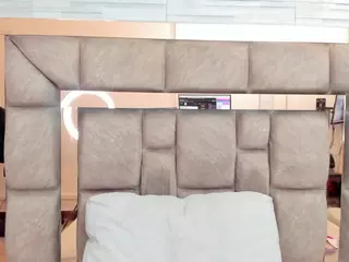 Karol-Lewiss's Live Sex Cam Show