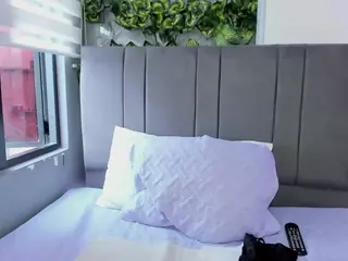 kattefox's Live Sex Cam Show