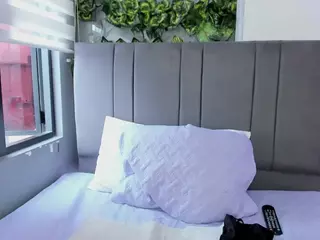 kattefox's Live Sex Cam Show