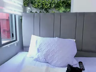 kattefox's Live Sex Cam Show