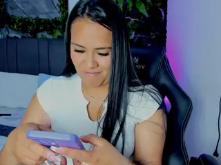 kattefox's Live Sex Cam Show