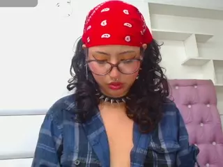 KuromiBad's Live Sex Cam Show