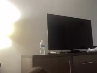 milaniamore's Live Sex Cam Show