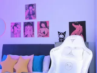 YourBabyLuna18's Live Sex Cam Show