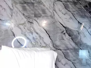 Baby Curvy's Live Sex Cam Show