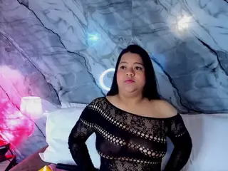 Baby Curvy's Live Sex Cam Show