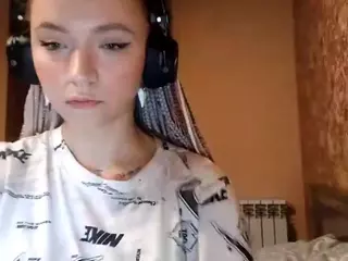 EdaGloss's Live Sex Cam Show