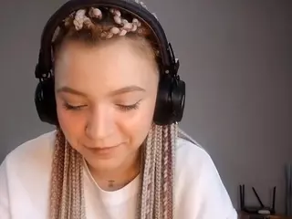 EdaGloss's Live Sex Cam Show