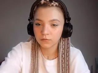 EdaGloss's Live Sex Cam Show