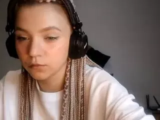 EdaGloss's Live Sex Cam Show