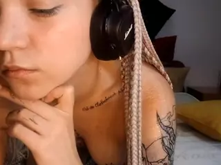 EdaGloss's Live Sex Cam Show
