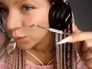 EdaGloss's Live Sex Cam Show