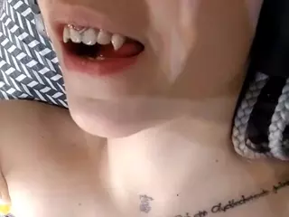 EdaGloss's Live Sex Cam Show