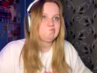 FalineBellas's Live Sex Cam Show