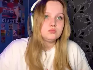 FalineBellas's Live Sex Cam Show