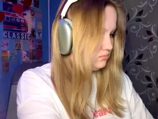 FalineBellas's Live Sex Cam Show
