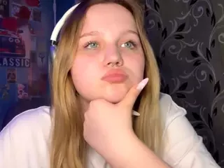FalineBellas's Live Sex Cam Show
