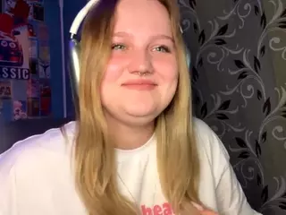 FalineBellas's Live Sex Cam Show