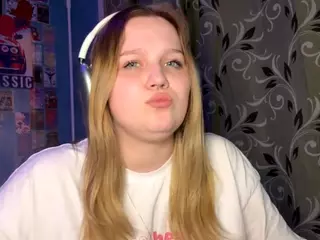 FalineBellas's Live Sex Cam Show
