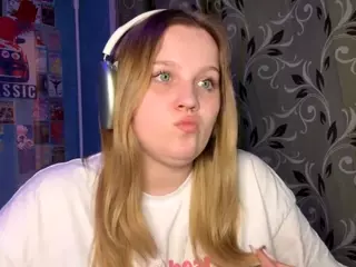 FalineBellas's Live Sex Cam Show