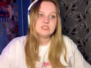 FalineBellas's Live Sex Cam Show