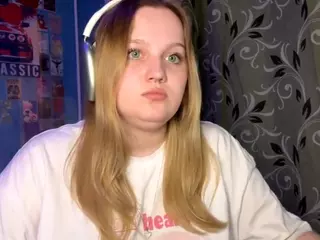 FalineBellas's Live Sex Cam Show