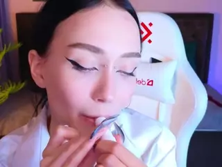 holly-berryy's Live Sex Cam Show