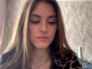 LynneCaudle's Live Sex Cam Show
