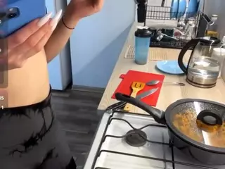 LynneCaudle's Live Sex Cam Show