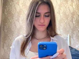 LynneCaudle's Live Sex Cam Show