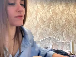 LynneCaudle's Live Sex Cam Show