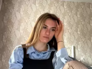 LynneCaudle's Live Sex Cam Show