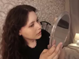 MaeGrayer's Live Sex Cam Show