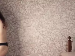 MaeGrayer's Live Sex Cam Show