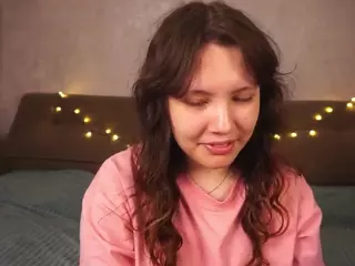 MaeGrayer's Live Sex Cam Show