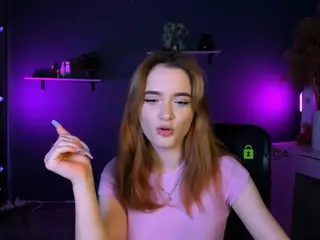 amelia-shiny's Live Sex Cam Show