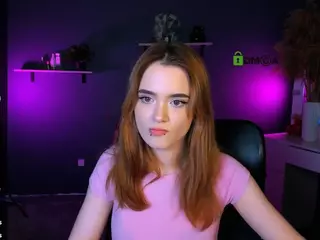 amelia-shiny's Live Sex Cam Show