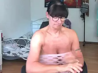 Illymaus's Live Sex Cam Show