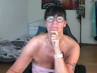 Illymaus's Live Sex Cam Show