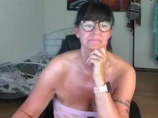 Illymaus's Live Sex Cam Show