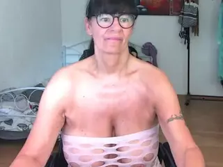 Illymaus's Live Sex Cam Show