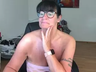 Illymaus's Live Sex Cam Show