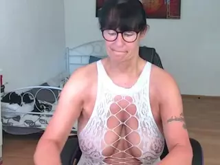 Illymaus's Live Sex Cam Show