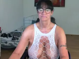 Illymaus's Live Sex Cam Show